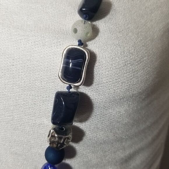 Chuncky Stone Necklace Blue - Picture 3 of 5